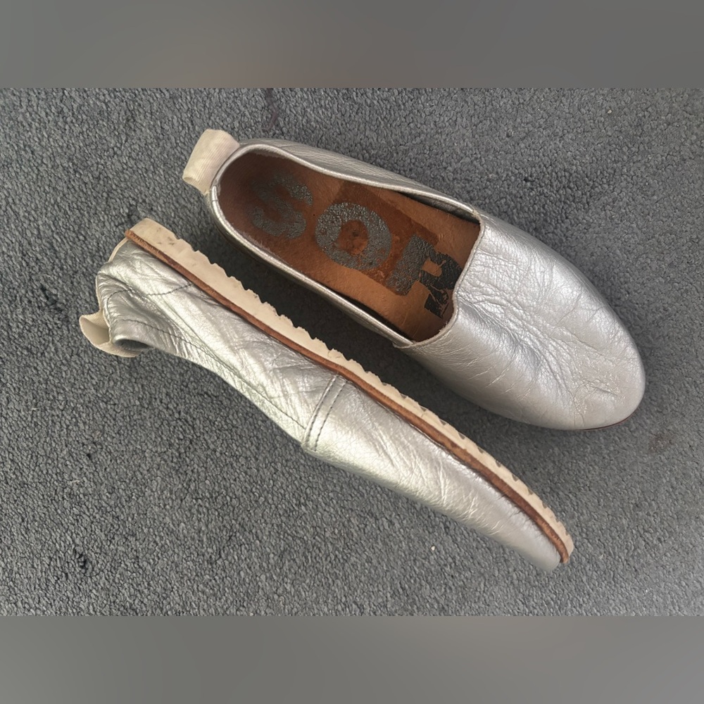 Sorrel flats  silver metallic